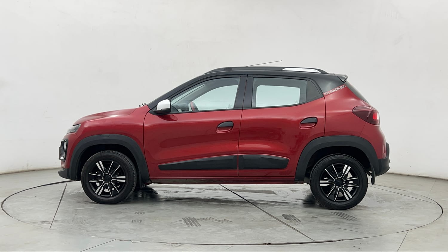 Used 2024 Renault Kwid CLIMBER 1.0 AMT Petrol Automatic exterior LEFT SIDE VIEW