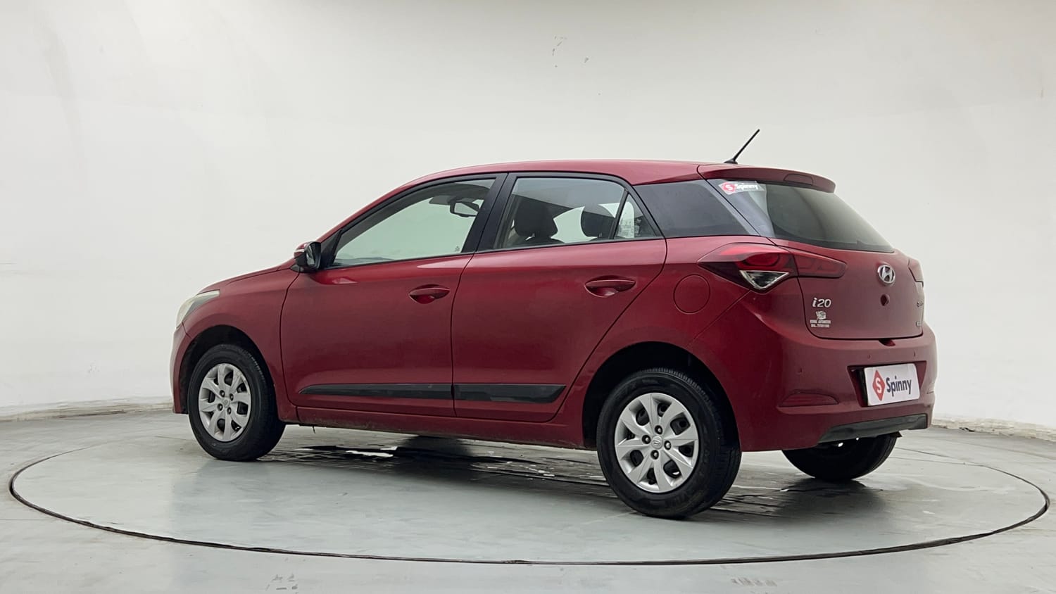Used 2015 Hyundai Elite i20 Sportz 1.2 Petrol Manual exterior LEFT REAR CORNER VIEW