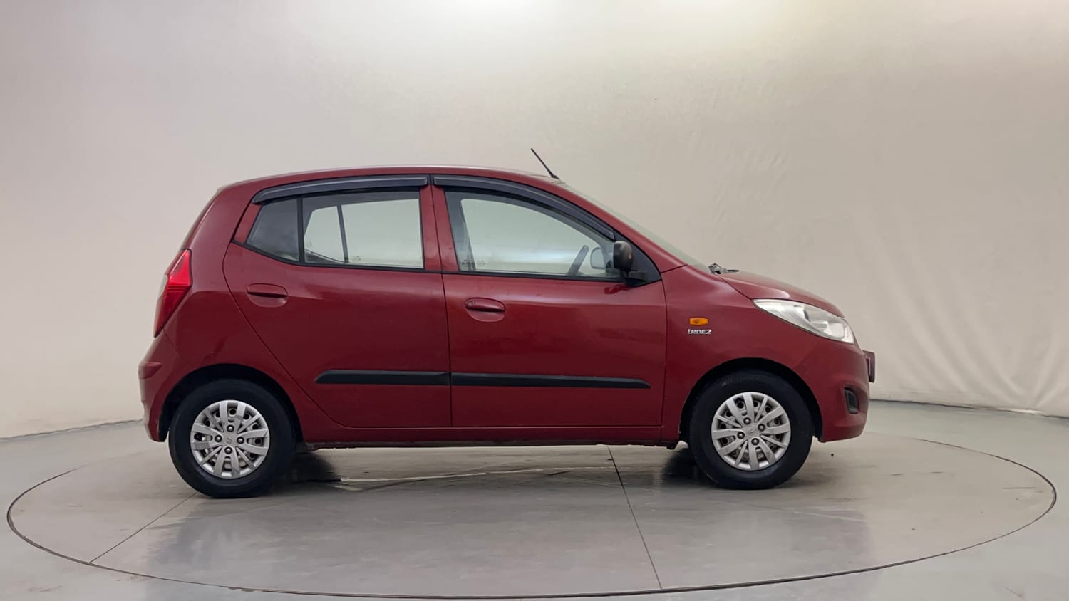 Used 2013 Hyundai i10 Era 1.1 iRDE2 Petrol Manual exterior RIGHT SIDE VIEW