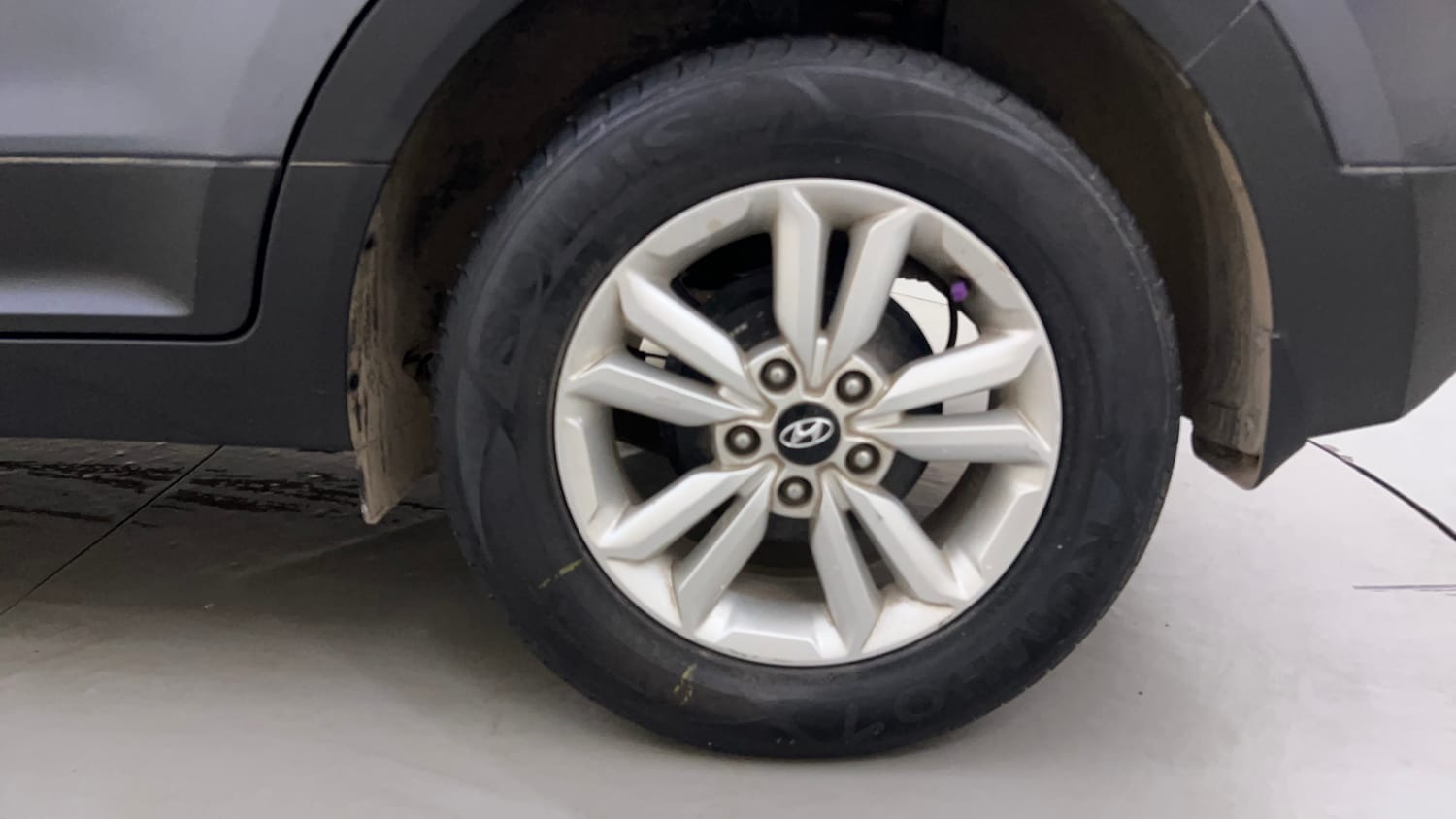 Used 2017 Hyundai Creta 1.6 SX Plus Petrol Petrol Manual tyres LEFT REAR TYRE RIM VIEW