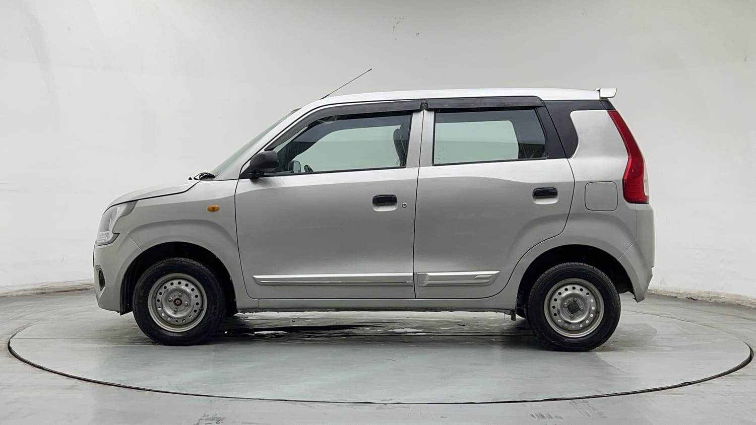 Used 2020 Maruti Suzuki Wagon R LXi 1.0 CNG Cng Manual exterior LEFT SIDE VIEW