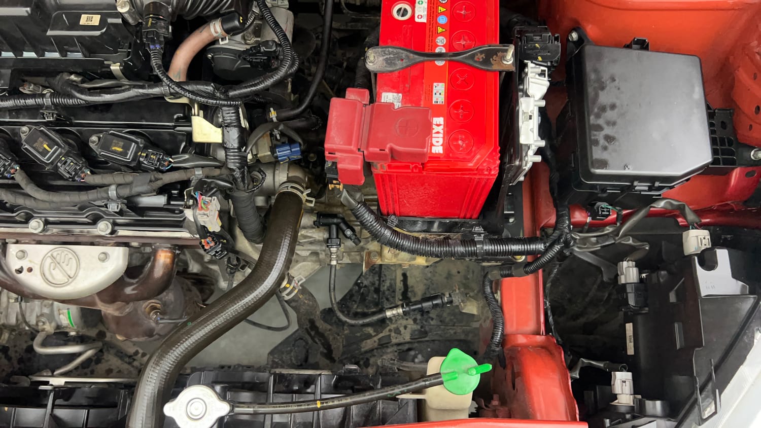 Used 2023 Maruti Suzuki Ciaz Zeta 1.5 Petrol Manual engine ENGINE LEFT SIDE VIEW
