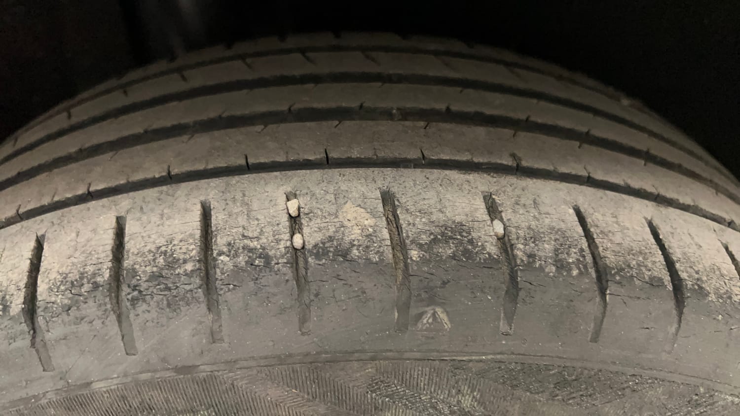 Used 2020 Maruti Suzuki Baleno Zeta Petrol Manual tyres RIGHT REAR TYRE TREAD VIEW