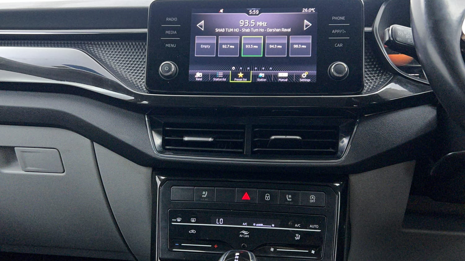 Used 2022 Skoda Kushaq Style 1.5L TSI DSG (6 Airbags) Petrol Automatic interior MUSIC SYSTEM & AC CONTROL VIEW