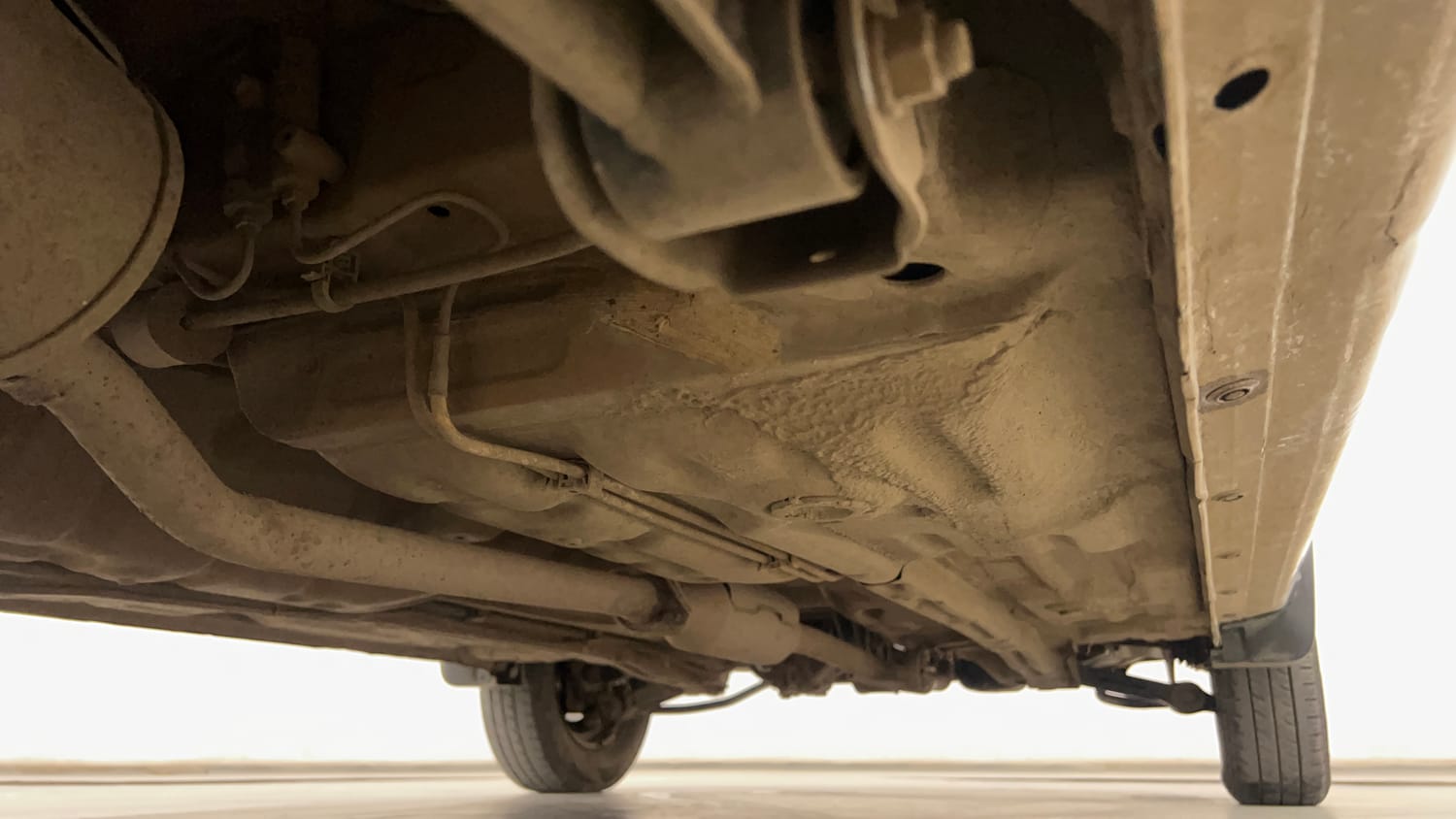Used 2014 Maruti Suzuki Alto 800 LXI CNG (outside fitted) Cng Manual extra REAR RIGHT UNDERBODY VIEW