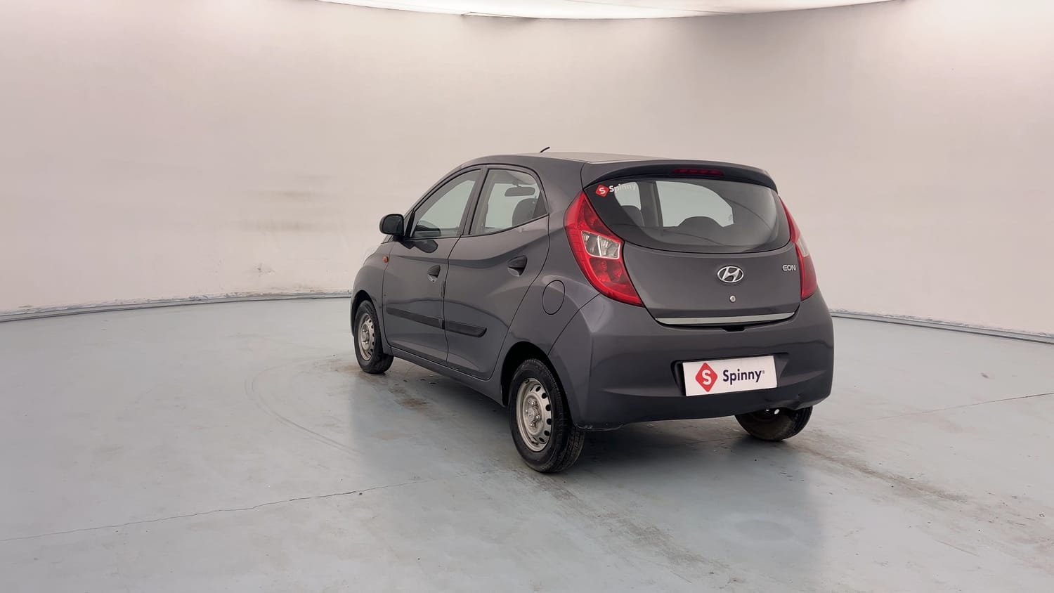 Used 2017 Hyundai Eon Era + Petrol Manual exterior LEFT REAR CORNER VIEW