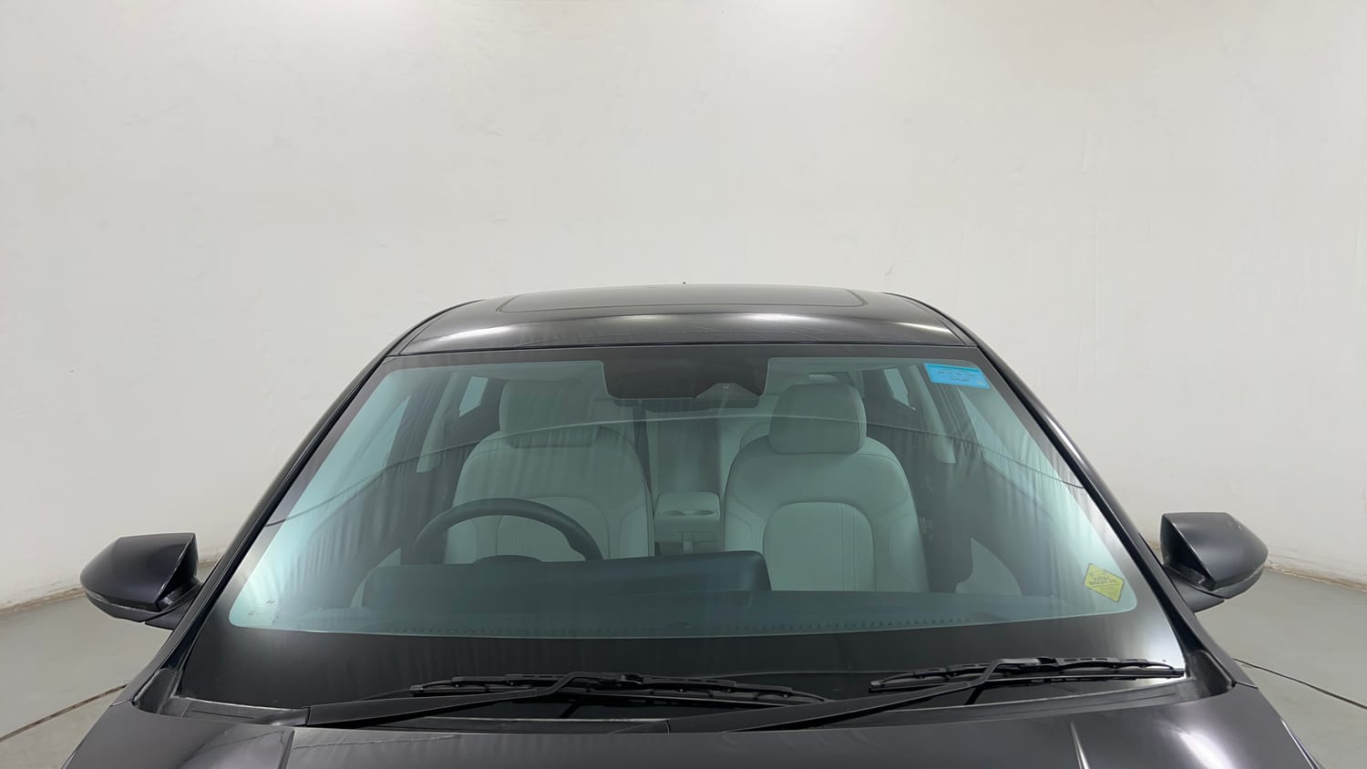 Used 2023 Hyundai Verna SX (O) 1.5 Petrol IVT Petrol Automatic exterior FRONT WINDSHIELD VIEW