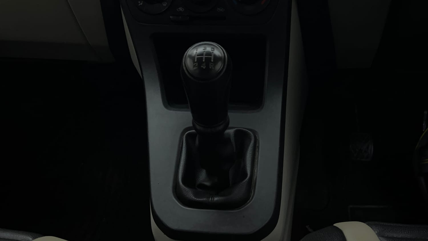Used 2020 Maruti Suzuki Wagon R LXi 1.0 CNG Cng Manual interior GEAR  KNOB VIEW