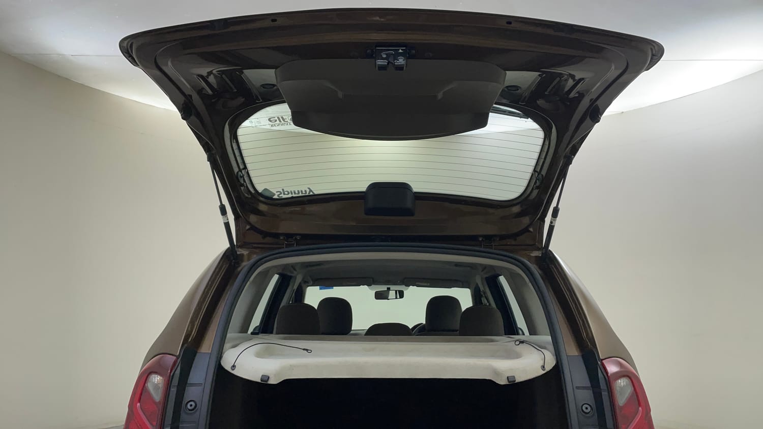 Used 2016 Renault Duster 110 PS RXZ 4X2 MT Diesel Diesel Manual interior DICKY DOOR OPEN VIEW