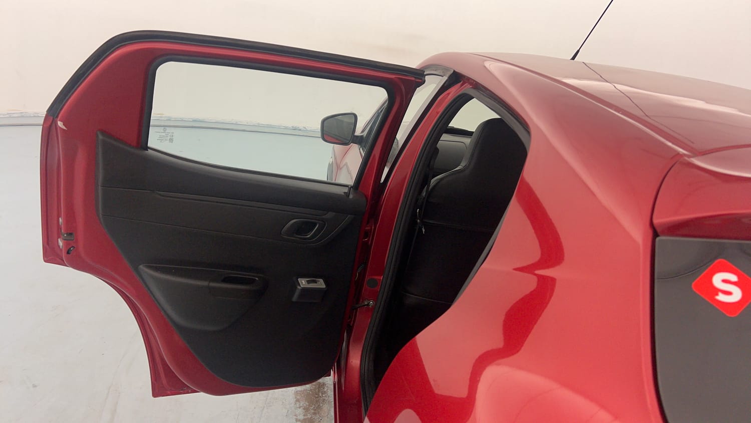 Used 2018 Renault Kwid 1.0 RXL Petrol Manual interior LEFT REAR DOOR OPEN VIEW