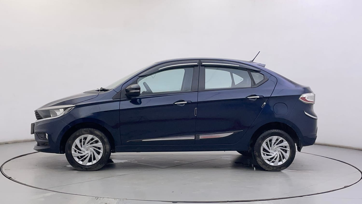 Used 2023 Tata Tigor XZ CNG Cng Manual exterior LEFT SIDE VIEW