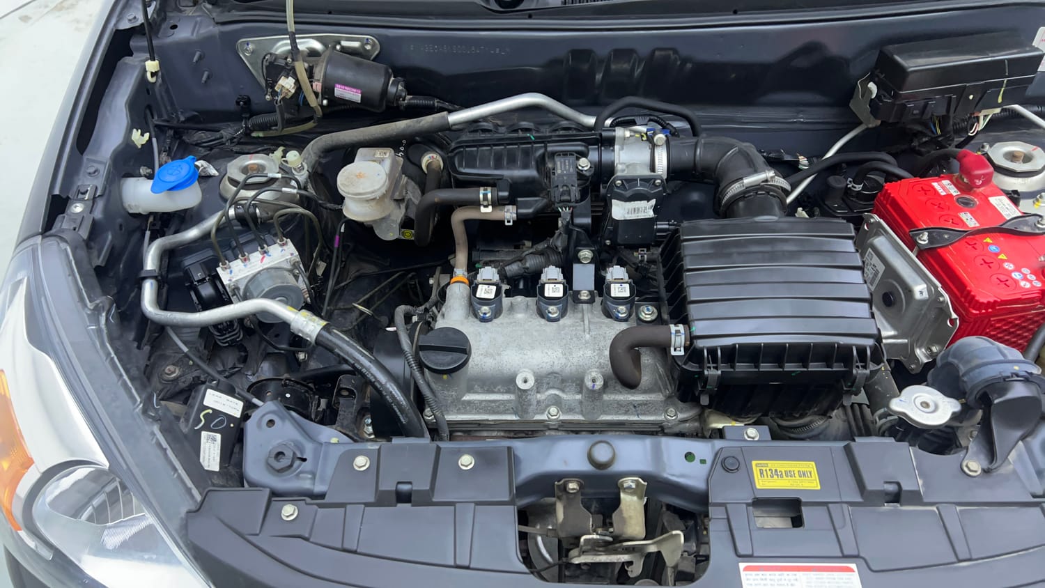 Used 2022 Maruti Suzuki Alto 800 LXi Petrol Manual engine ENGINE RIGHT SIDE VIEW