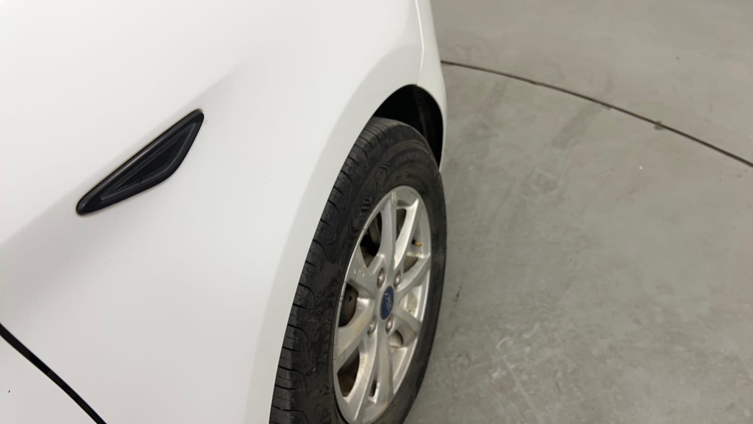 Used 2019 Ford Figo Titanium 1.2 Ti-VCT MT Petrol Manual dents MINOR SCRATCH