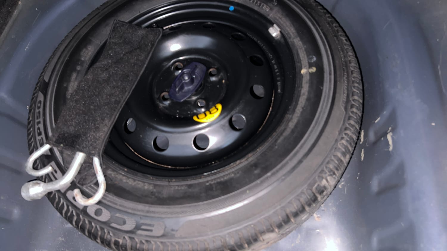 Used 2018 Maruti Suzuki Dzire ZXi Petrol Manual tyres SPARE TYRE VIEW