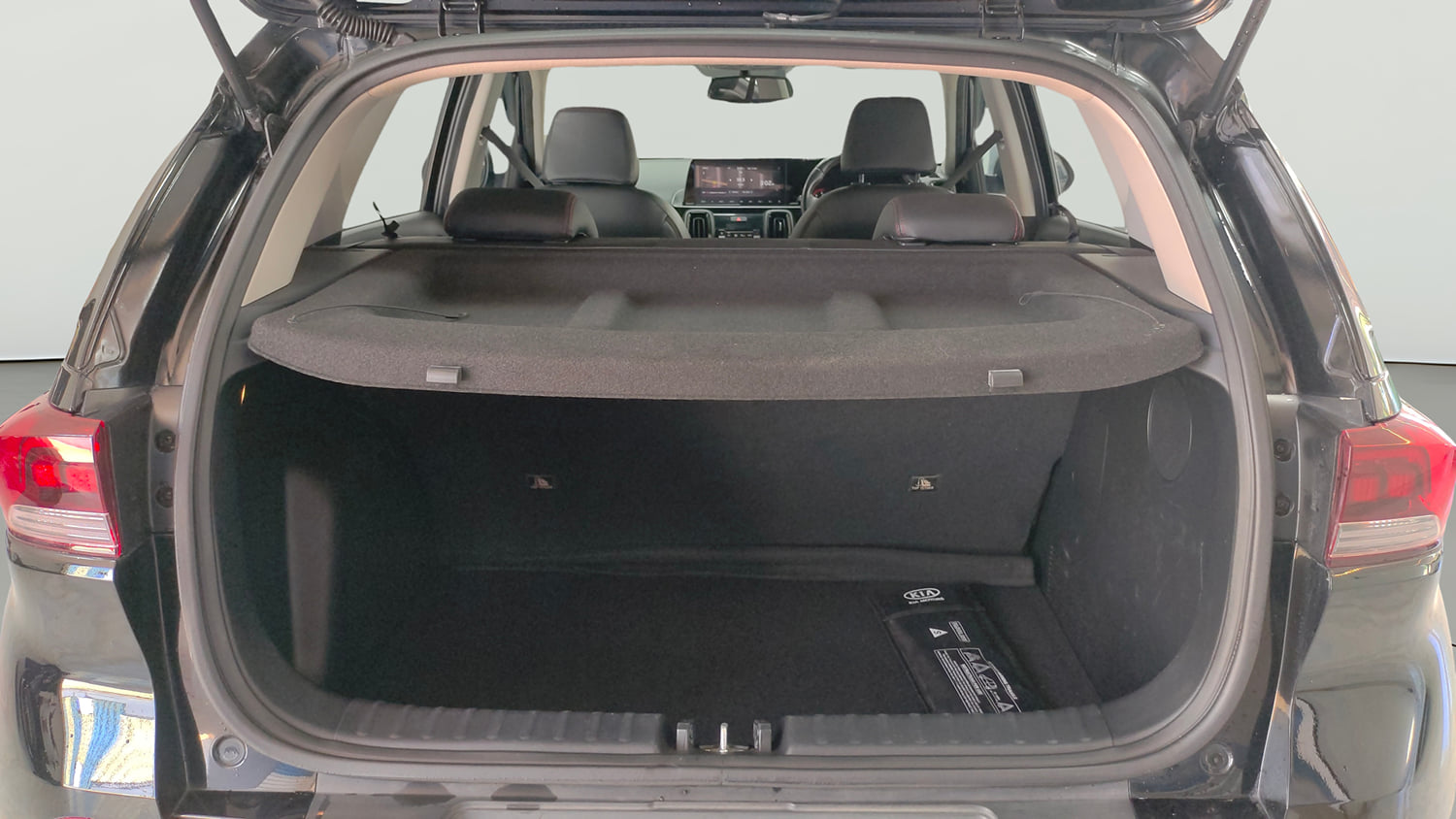 Used 2020 Kia Sonet GTX Plus 1.5 AT Diesel Automatic interior DICKY INSIDE VIEW