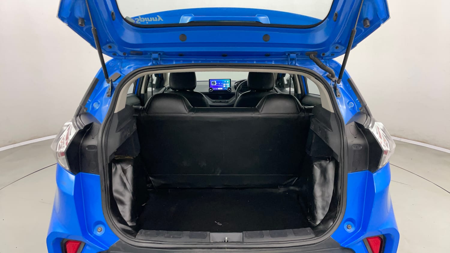 Used 2020 Tata Nexon XM Petrol Manual interior DICKY INSIDE VIEW