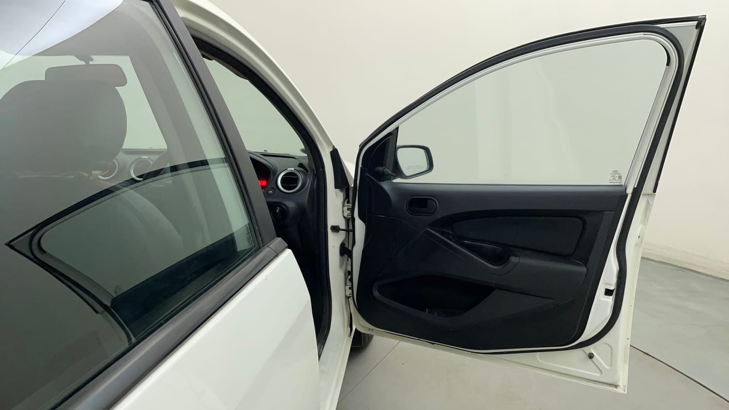 Used 2013 Ford Figo Duratec Petrol EXI 1.2 Petrol Manual interior RIGHT FRONT DOOR OPEN VIEW