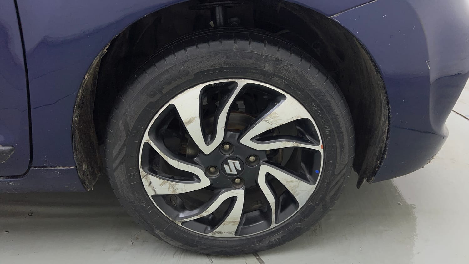 Used 2021 Maruti Suzuki Baleno Zeta Petrol Manual tyres RIGHT FRONT TYRE RIM VIEW