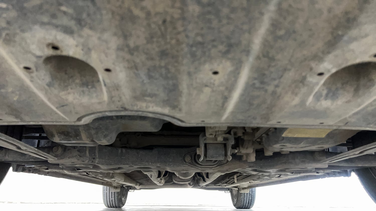 Used 2023 Hyundai Verna SX (O) 1.5 Petrol IVT Petrol Automatic extra FRONT LEFT UNDERBODY VIEW