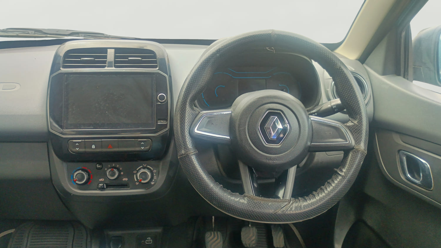 Used 2020 Renault Kwid RXT Petrol Manual interior STEERING VIEW