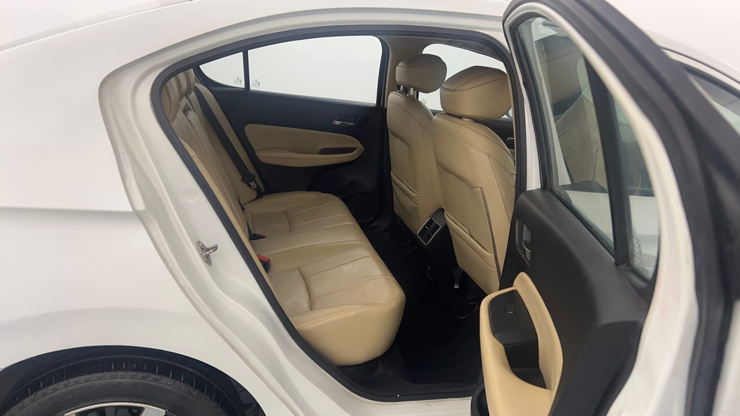 Used 2022 Honda City ZX Petrol Petrol Manual interior RIGHT SIDE REAR DOOR CABIN VIEW