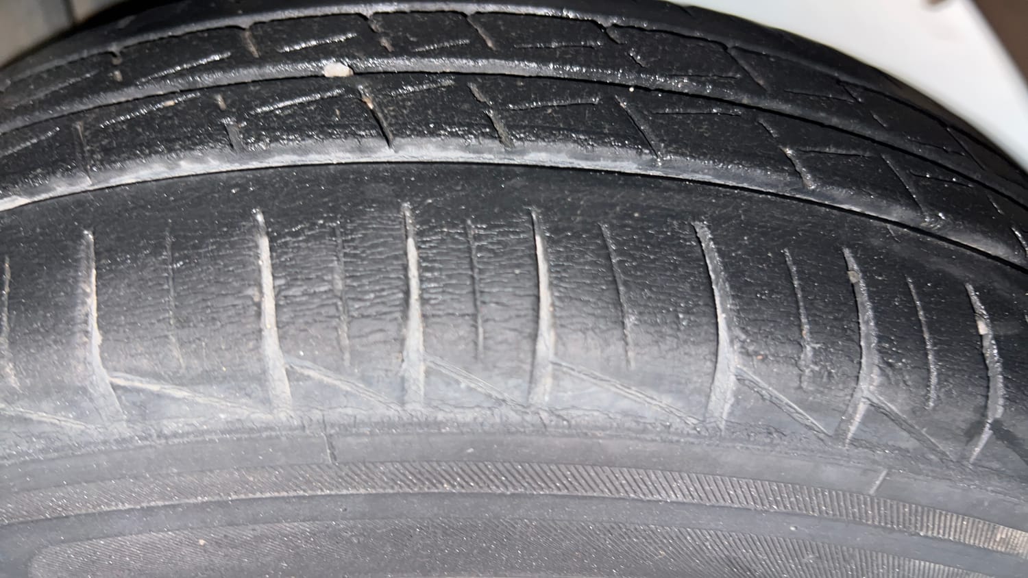 Used 2021 Maruti Suzuki Alto 800 VXi Petrol Manual tyres LEFT REAR TYRE TREAD VIEW
