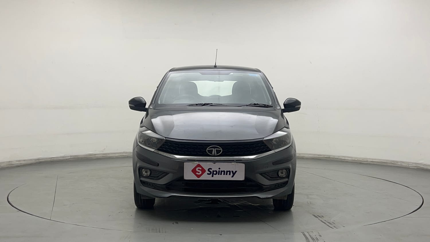 Used 2024 Tata Tiago XT Petrol Manual exterior FRONT VIEW