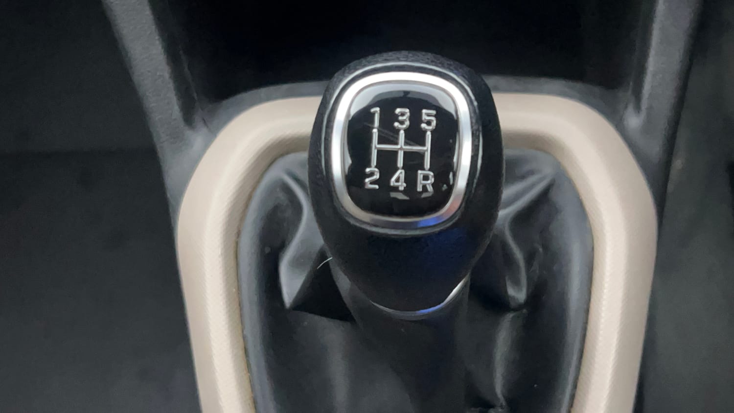 Used 2018 Hyundai Grand i10 Sportz 1.2 Kappa VTVT Petrol Manual interior GEAR  KNOB VIEW