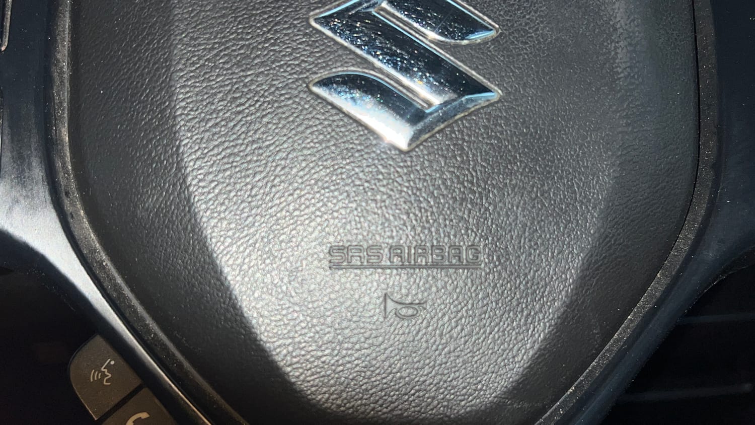 Used 2021 Maruti Suzuki Baleno Zeta Petrol Manual top_features Airbags