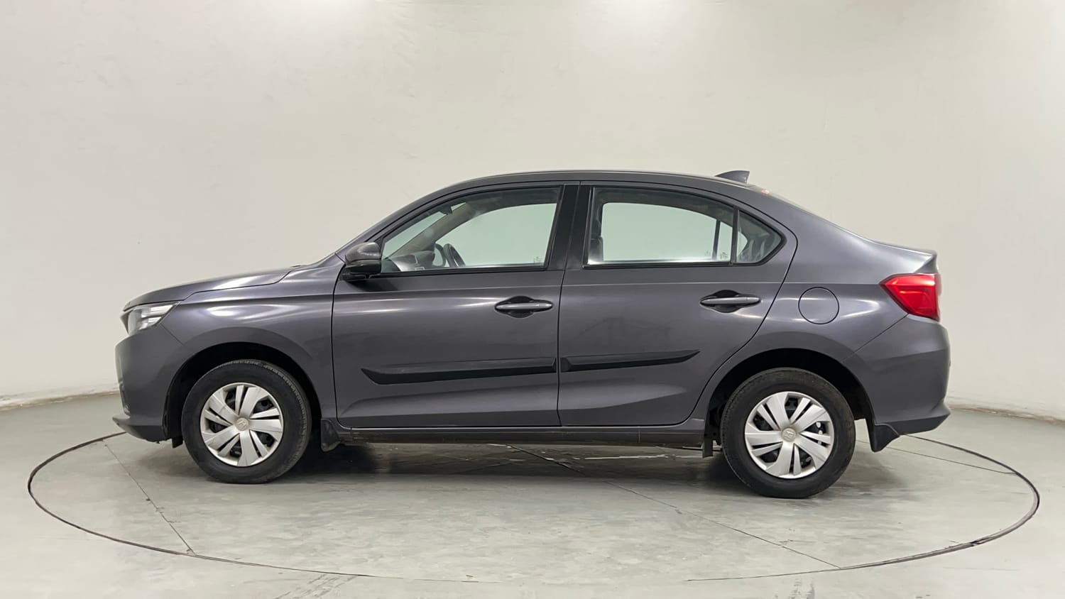 Used 2018 Honda Amaze 1.2 S CVT Petrol Petrol Automatic exterior LEFT SIDE VIEW