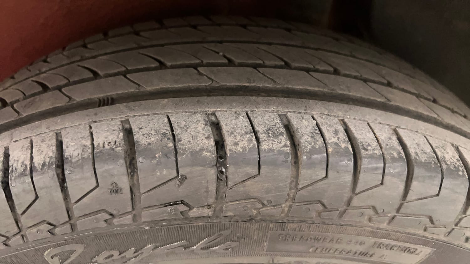 Used 2017 Maruti Suzuki Ignis Delta 1.2 AMT Petrol Automatic tyres LEFT REAR TYRE TREAD VIEW