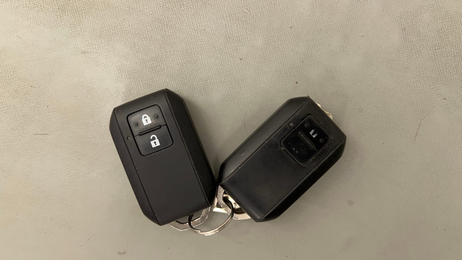 Used 2020 Maruti Suzuki Baleno Zeta Petrol Manual extra CAR KEY VIEW
