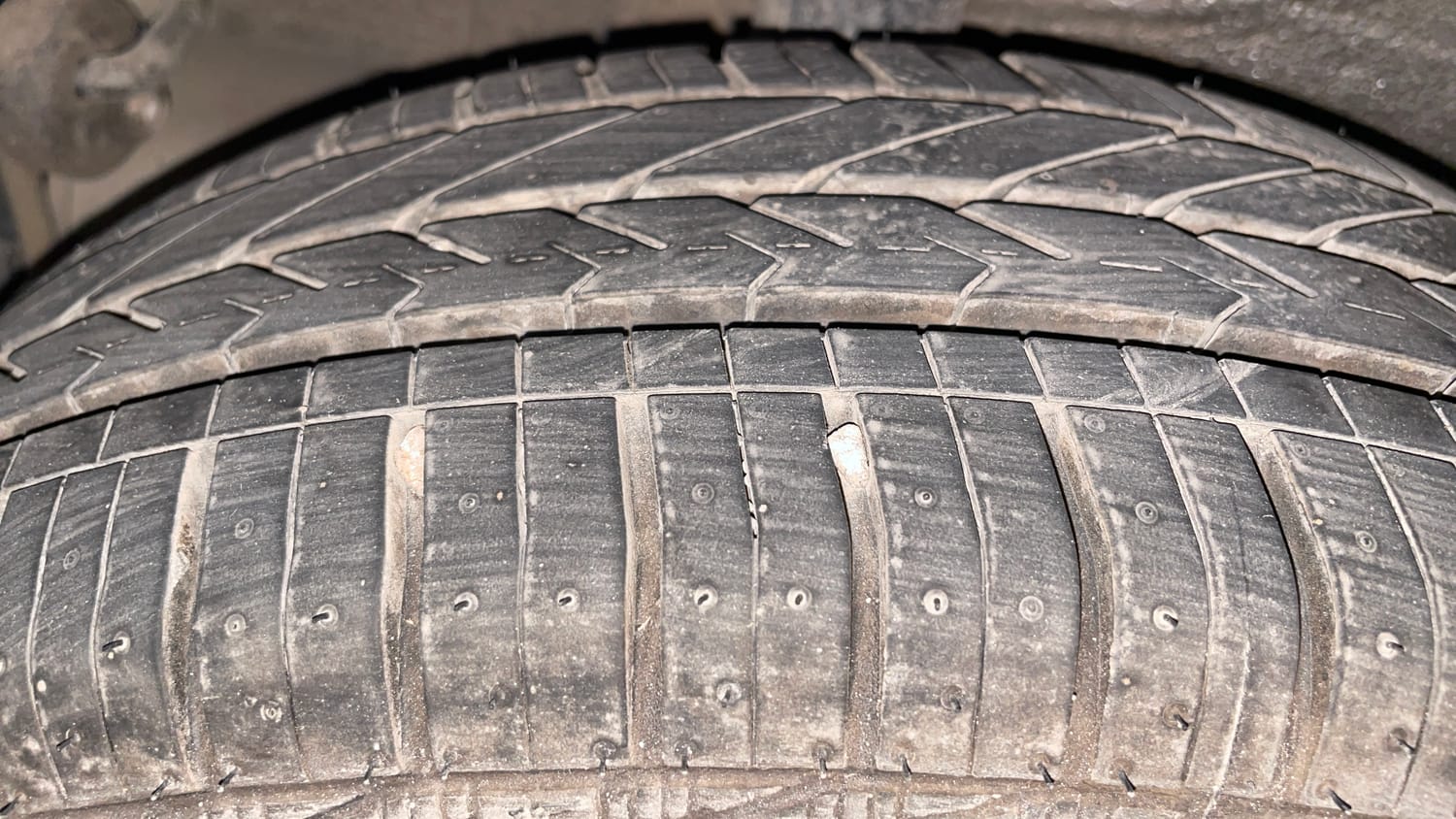 Used 2018 Maruti Suzuki Celerio VXi AMT Petrol Automatic tyres RIGHT REAR TYRE TREAD VIEW