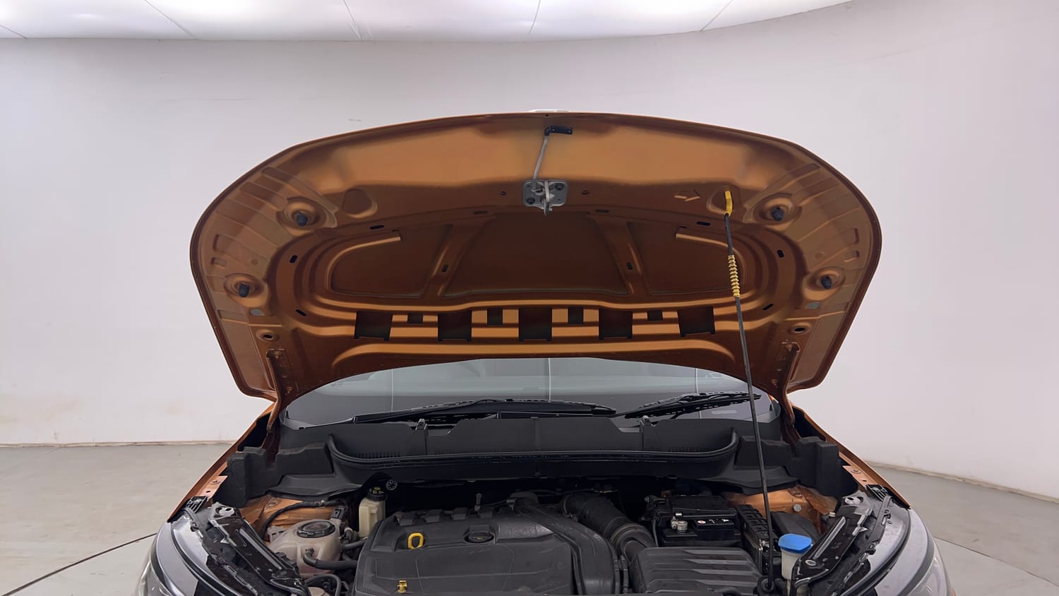 Used 2022 Skoda Kushaq Style 1.5L TSI DSG (6 Airbags) Petrol Automatic engine ENGINE & BONNET OPEN FRONT VIEW