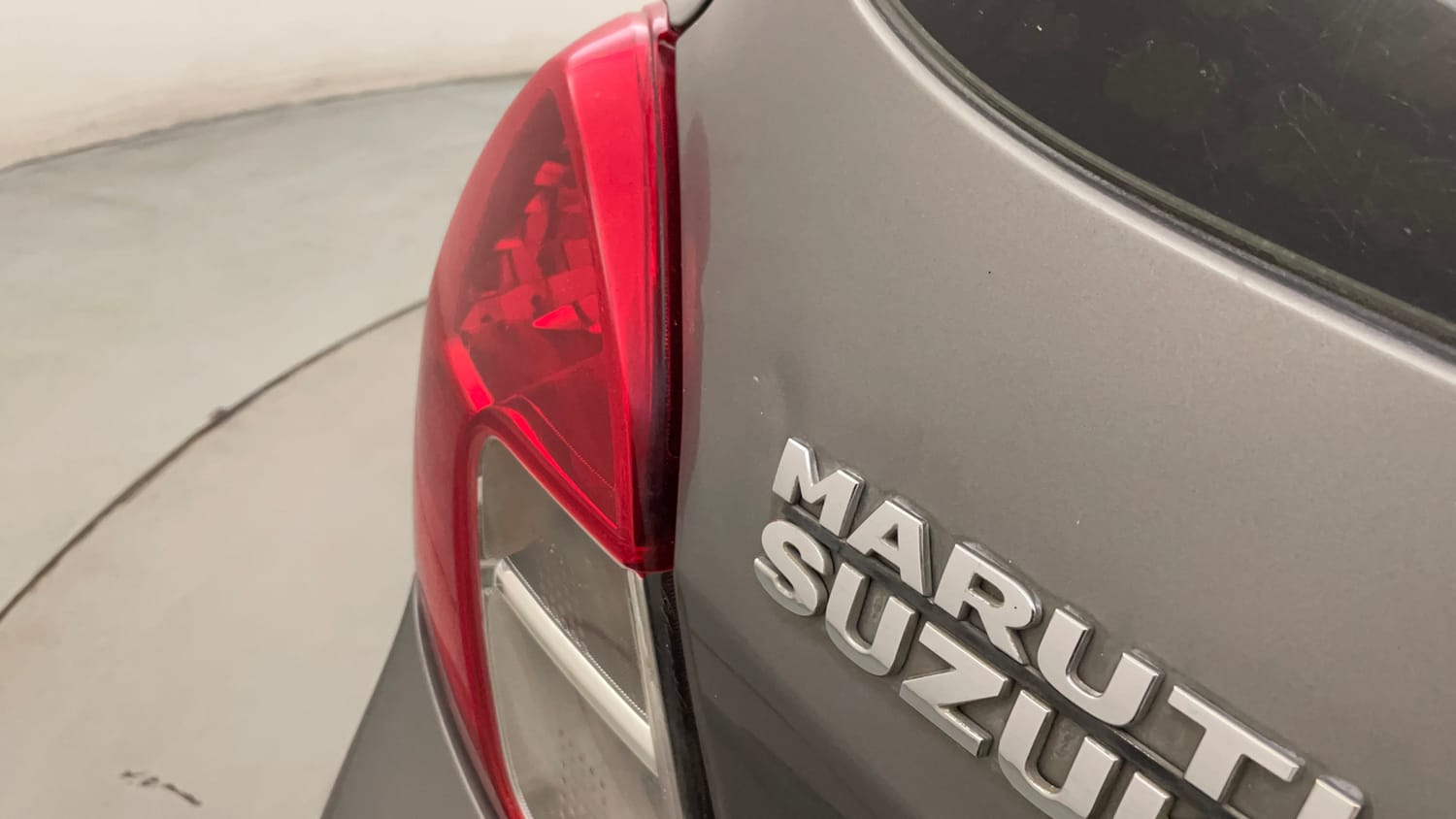 Used 2018 Maruti Suzuki Celerio VXi AMT Petrol Automatic dents MINOR DENT