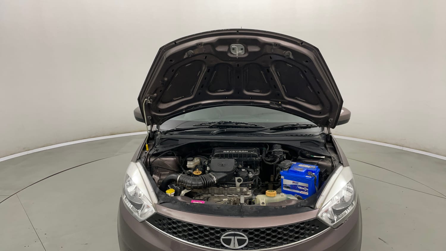 Used 2017 Tata Tiago Revotron XT Petrol Manual engine ENGINE & BONNET OPEN FRONT VIEW