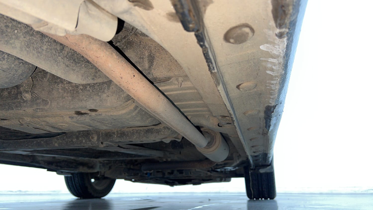 Used 2022 Honda City ZX CVT Petrol Petrol Automatic extra REAR RIGHT UNDERBODY VIEW
