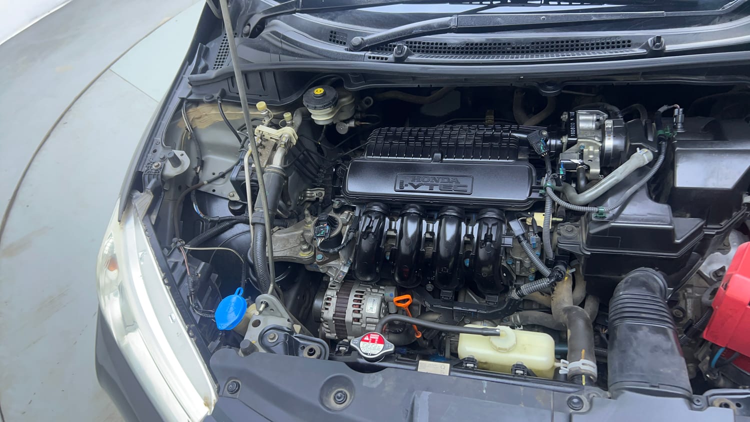 Used 2016 Honda City VX CVT Petrol Automatic engine ENGINE RIGHT SIDE VIEW