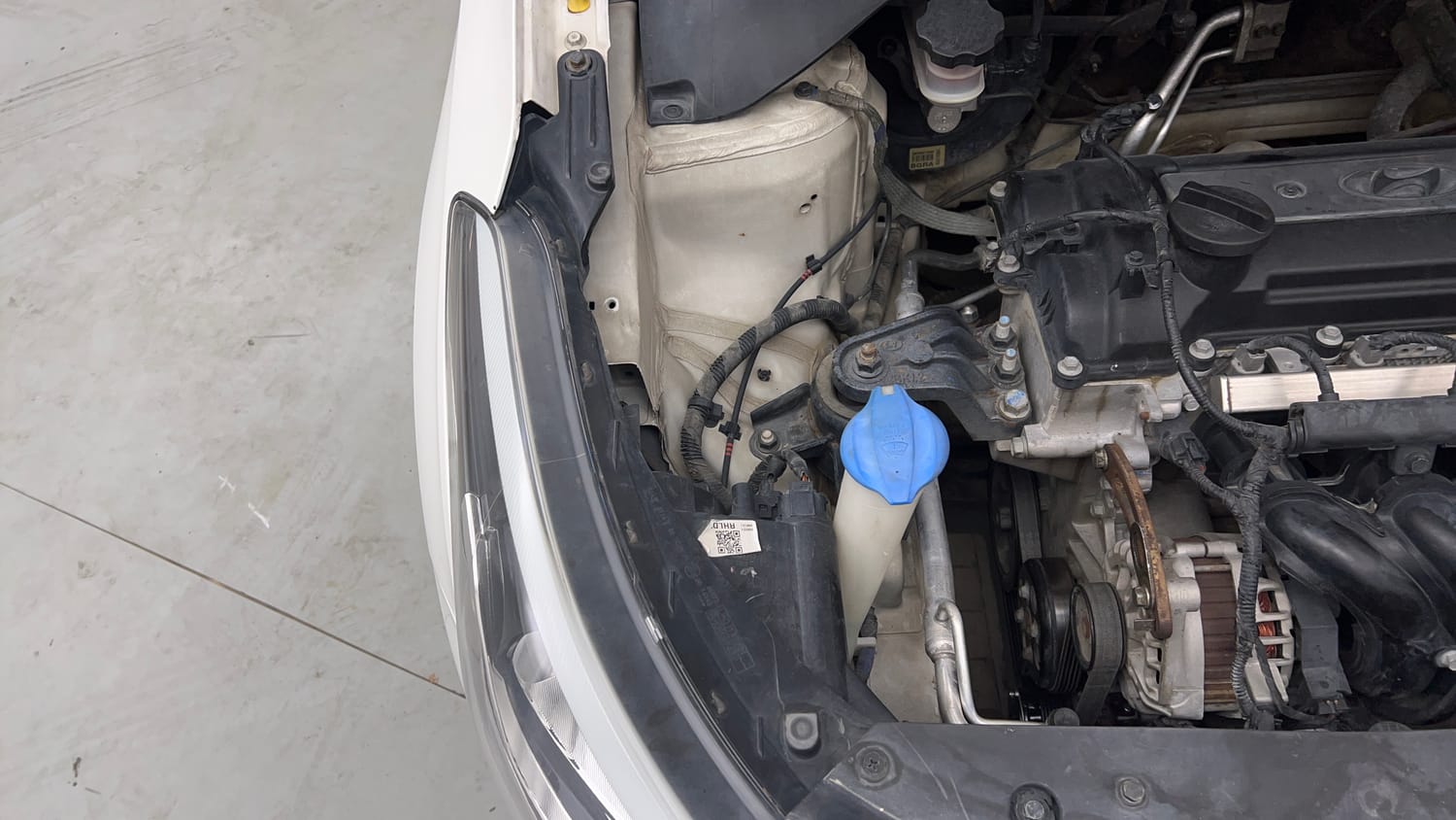 Used 2017 Hyundai Elite i20 Asta 1.2 Petrol Manual engine ENGINE RIGHT SIDE VIEW
