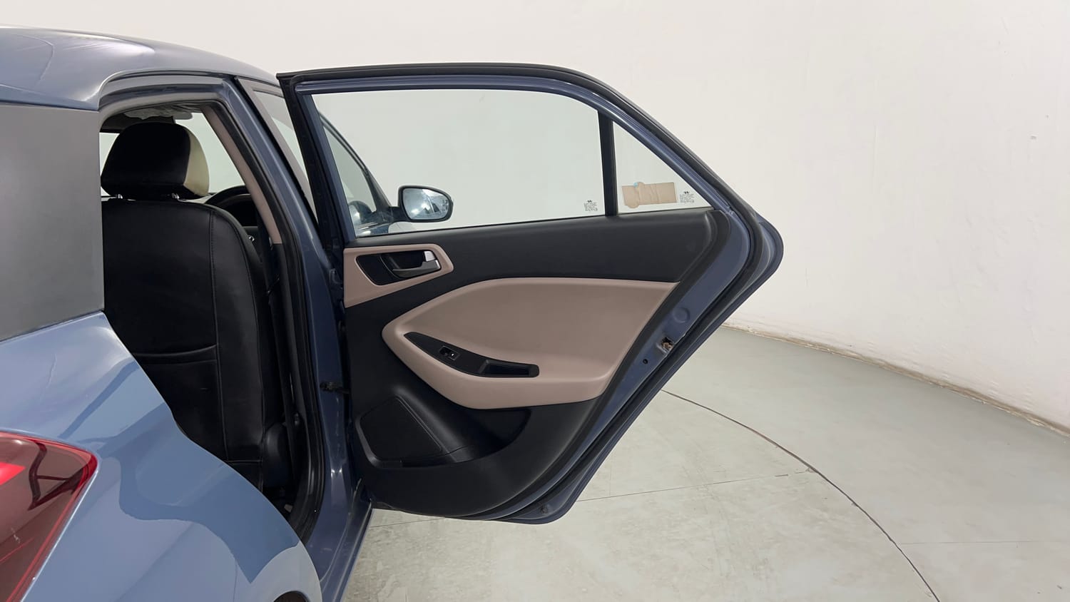 Used 2015 Hyundai Elite i20 Asta 1.2 Petrol Manual interior RIGHT REAR DOOR OPEN VIEW