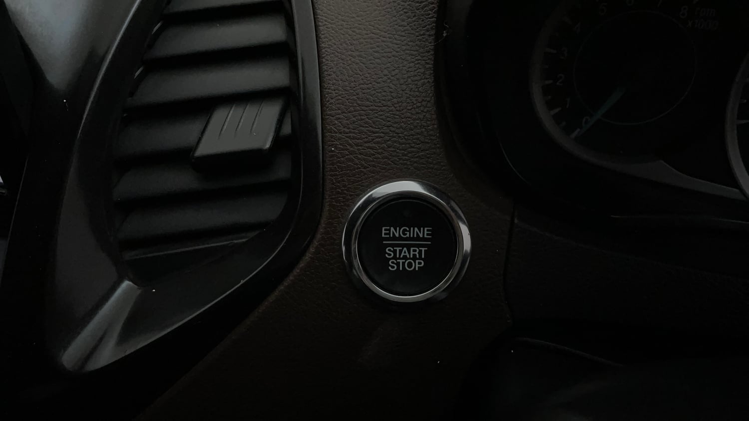 Used 2019 Ford Freestyle Titanium 1.2 Ti-VCT Petrol Manual top_features Keyless start