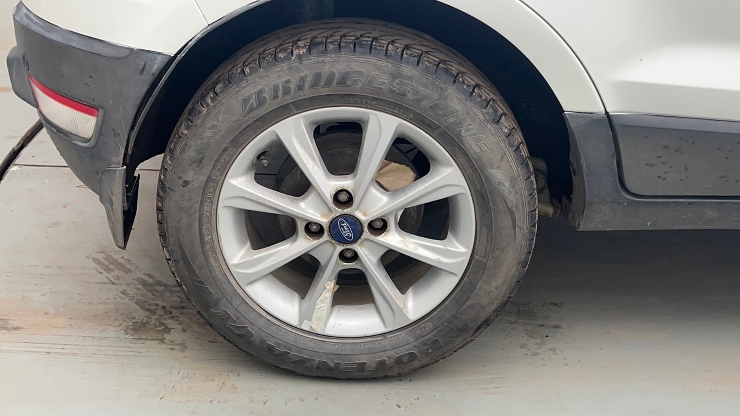 Used 2019 Ford EcoSport Titanium 1.5L Ti-VCT Petrol Manual tyres RIGHT REAR TYRE RIM VIEW