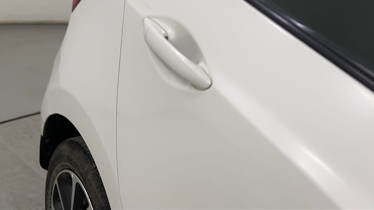 Used 2017 Hyundai Grand i10 Sportz (O) AT 1.2 Kappa VTVT Petrol Automatic dents MINOR DENT