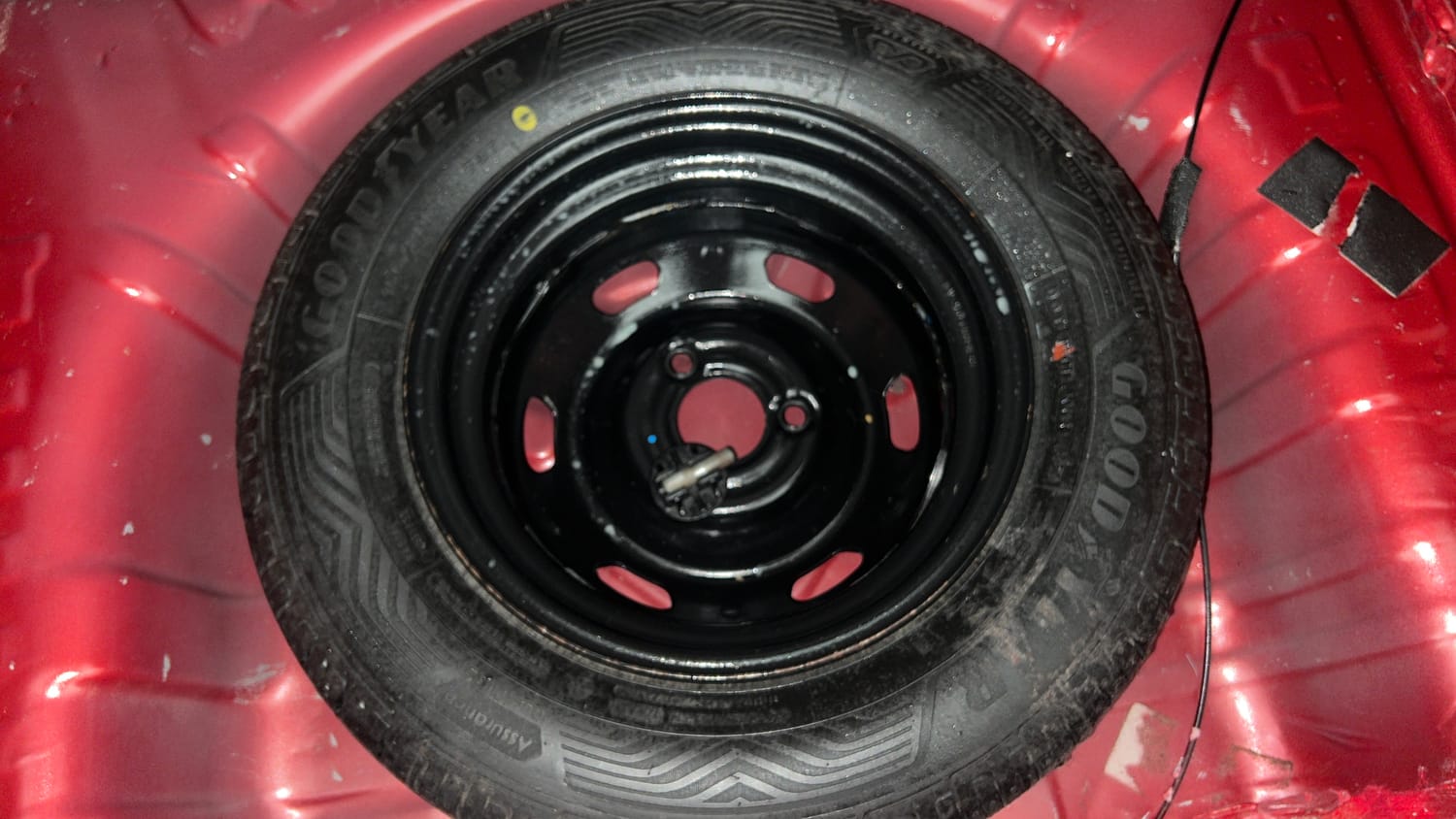 Used 2018 Renault Kwid 1.0 RXL Petrol Manual tyres SPARE TYRE VIEW