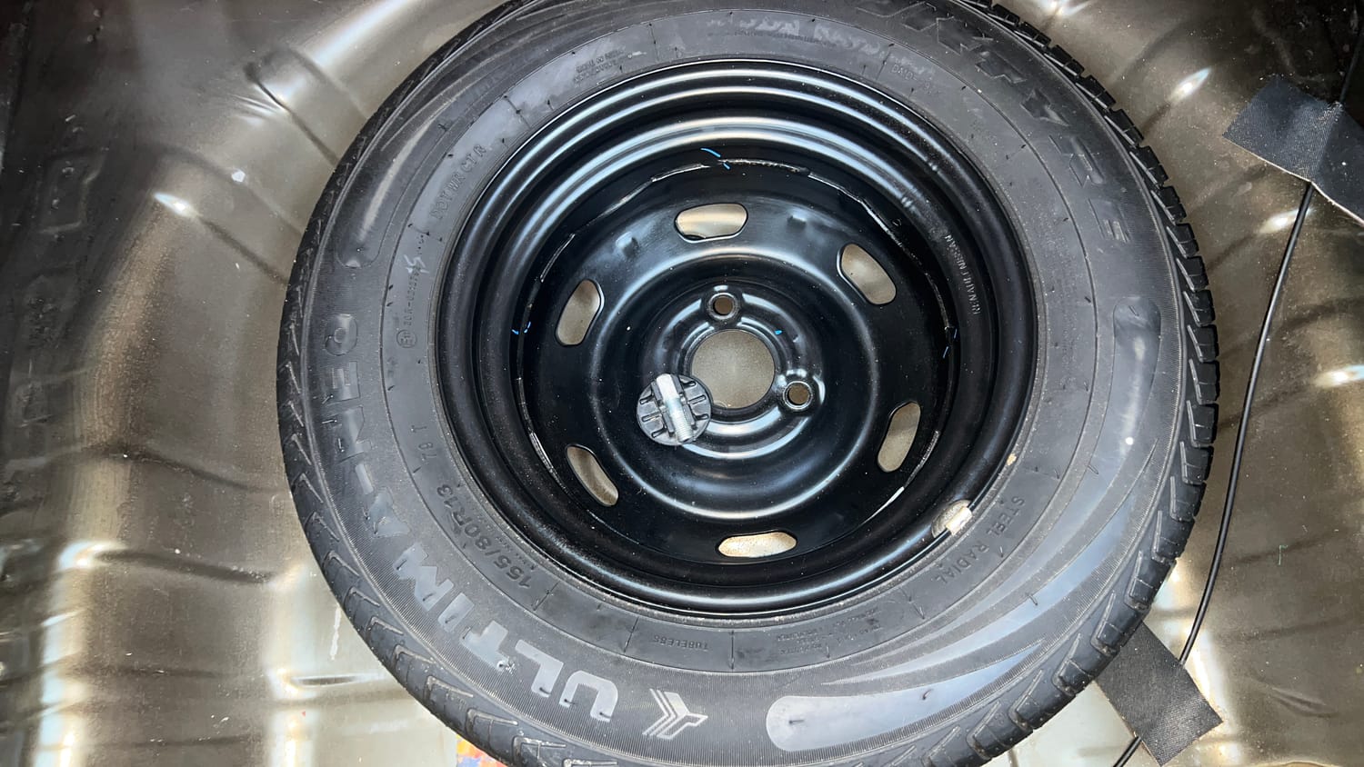 Used 2019 Renault Kwid 1.0 RXT AMT Opt Petrol Automatic tyres SPARE TYRE VIEW
