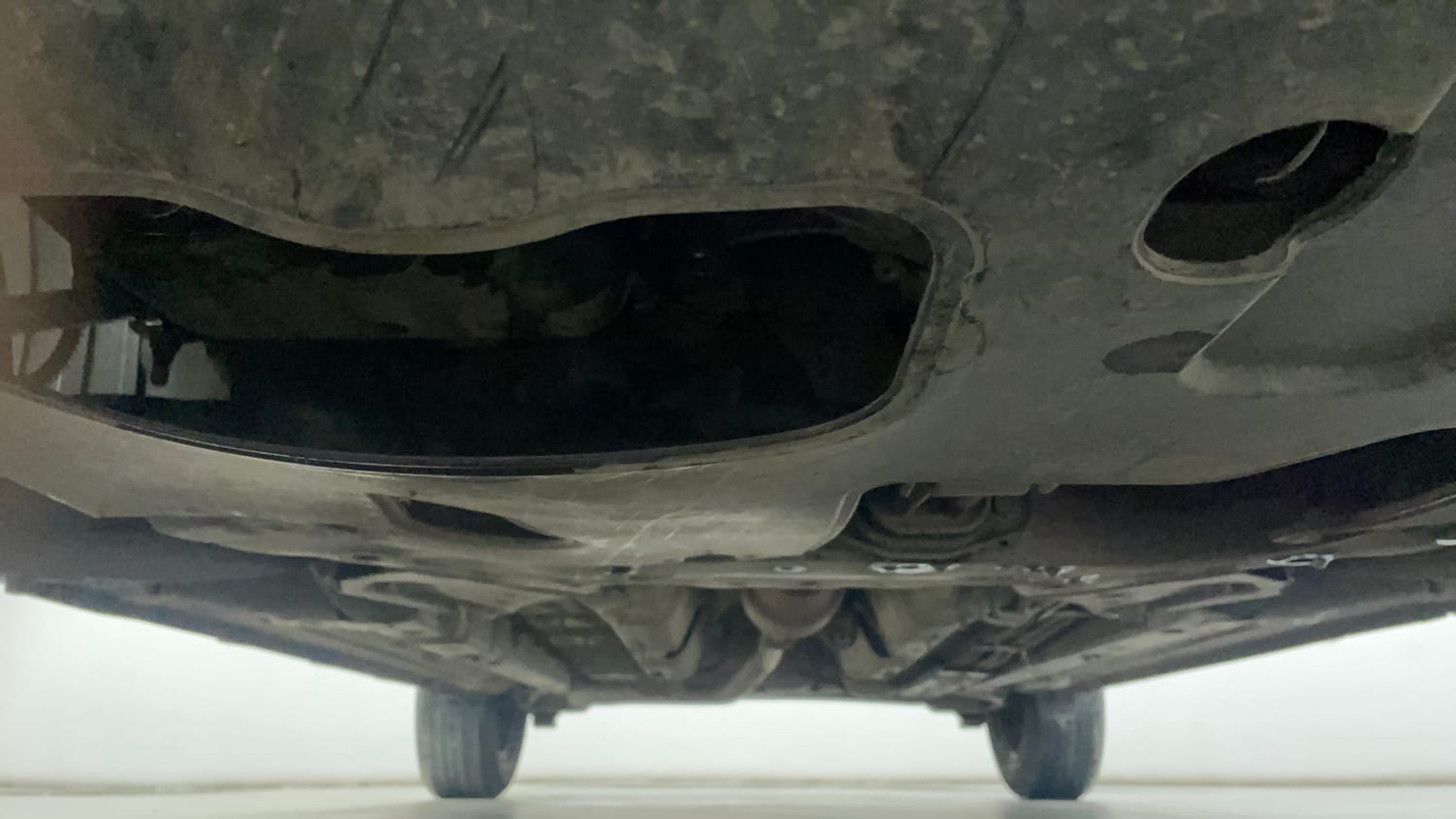 Used 2022 Hyundai Venue SX 1.2 Petrol Petrol Manual extra FRONT LEFT UNDERBODY VIEW