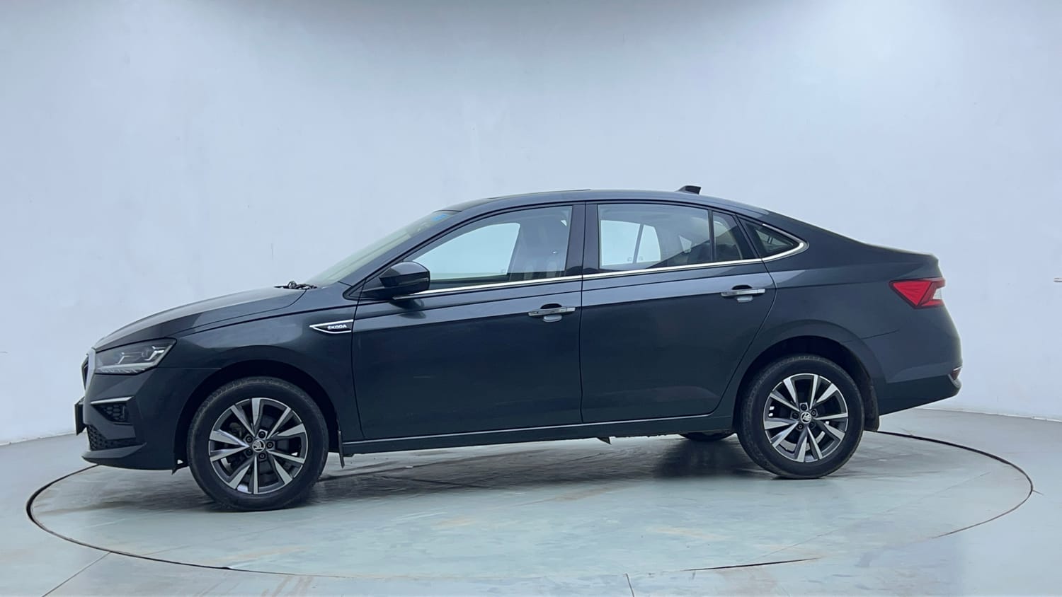 Used 2022 Skoda Slavia Style 1.0L TSI MT Petrol Manual exterior LEFT SIDE VIEW