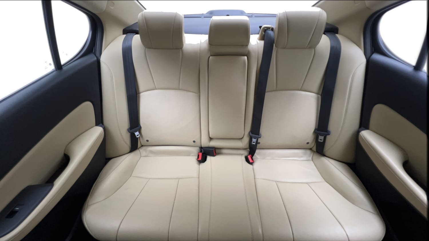 Used 2022 Honda City ZX CVT Petrol Petrol Automatic interior REAR SEAT CONDITION VIEW