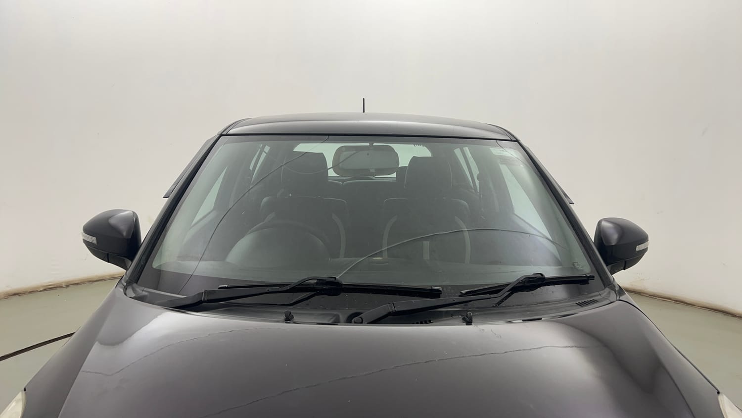 Used 2016 Maruti Suzuki Swift VXi Petrol Manual exterior FRONT WINDSHIELD VIEW