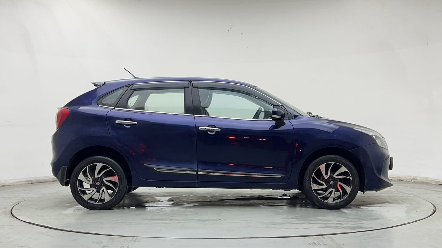 Used 2021 Maruti Suzuki Baleno Zeta Petrol Manual exterior RIGHT SIDE VIEW